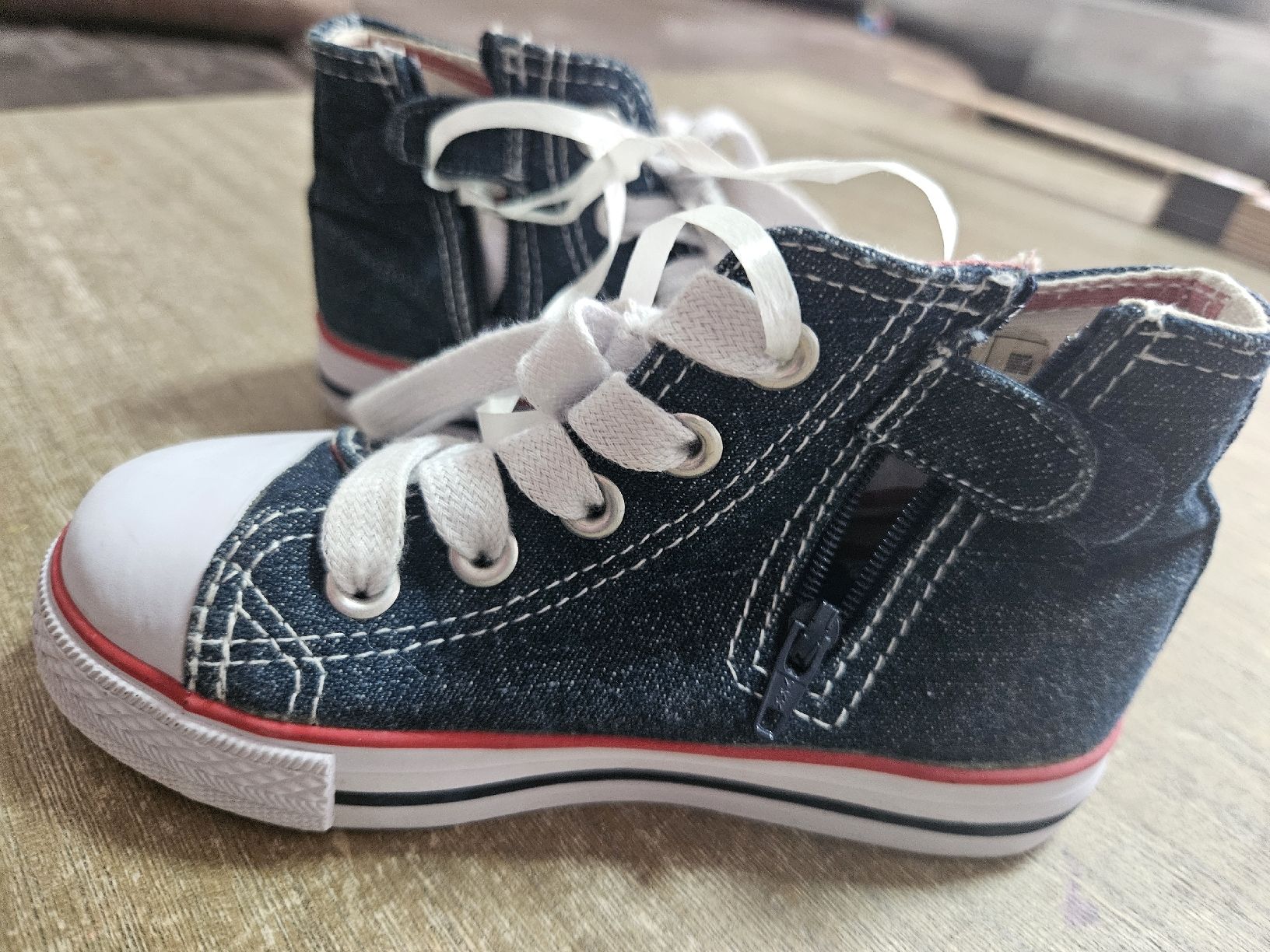 Scarpe per ragazzi: Denim Schuhe, Grösse 25 – Usato da Horw venduto da Zedy01 1