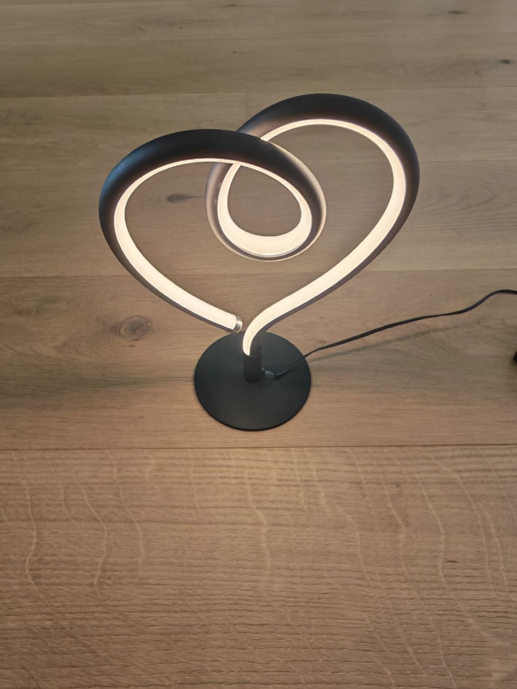 Lampen: Tischleuchte Herz LED Design Lampe – Neu (gemäss Beschreibung) aus Kriegstetten von Prof.TV 2