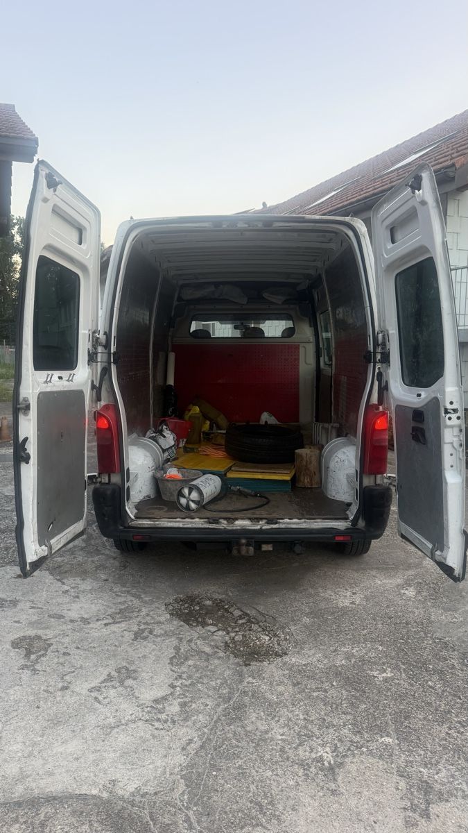 Opel Veicoli commerciali: Opel Movano 2.5 TD – Usato da Boudevilliers venduto da PacoVM 5