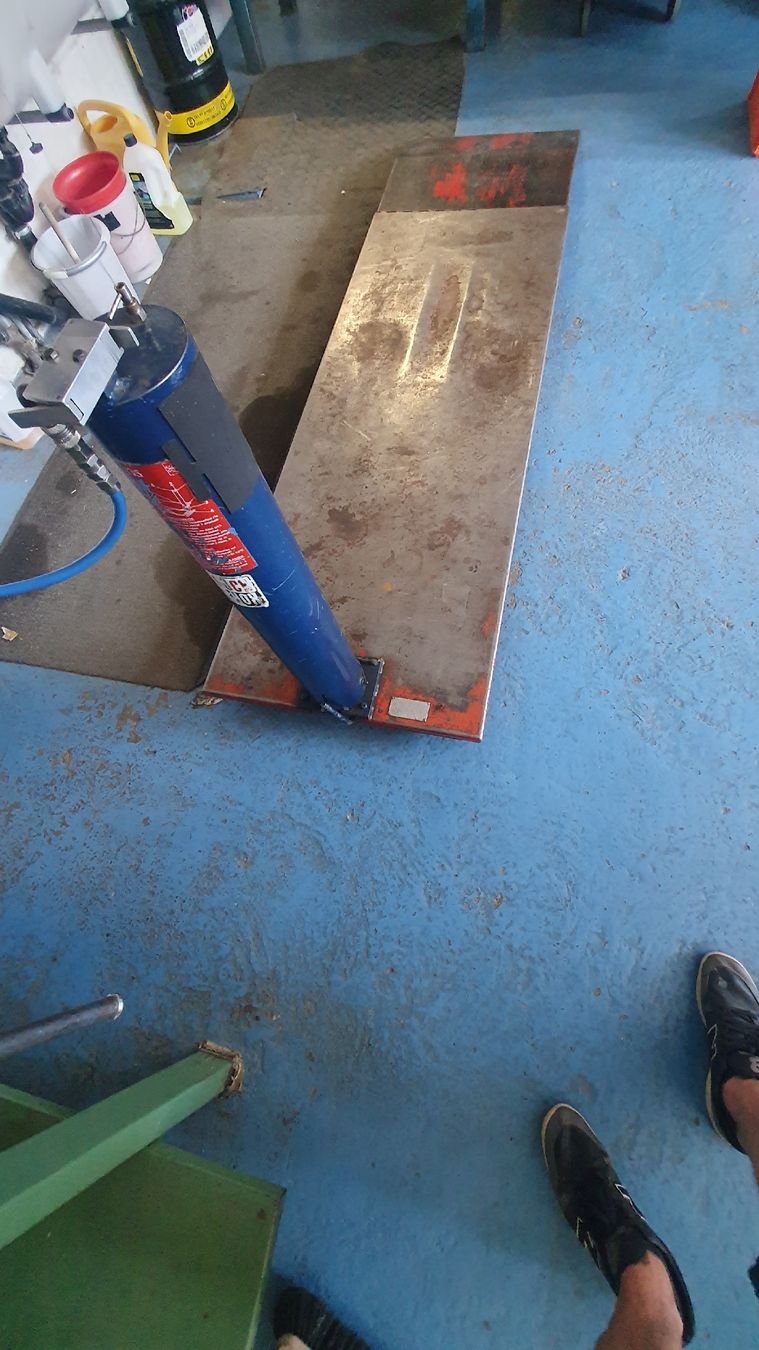 Piattaforme elevatrici: Motorrad/Mofa Lift – Usato da Maienfeld venduto da RobofixAG 2