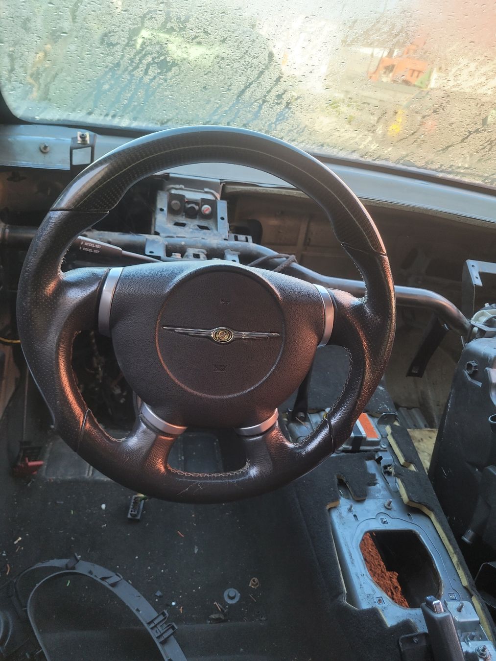 Chrysler Alle Autoersatzteile: Steering Wheel Chrysler Crossfire – Gebraucht aus Constantine von Toni989898