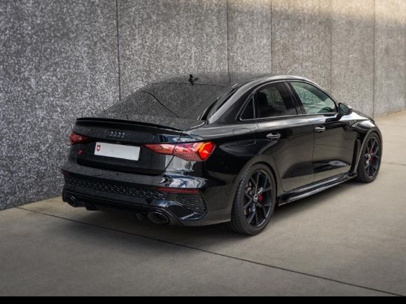 Audi Autos: Audi RS3 Sedan – D'occasion à Aarau Rohr par AlainZ 2