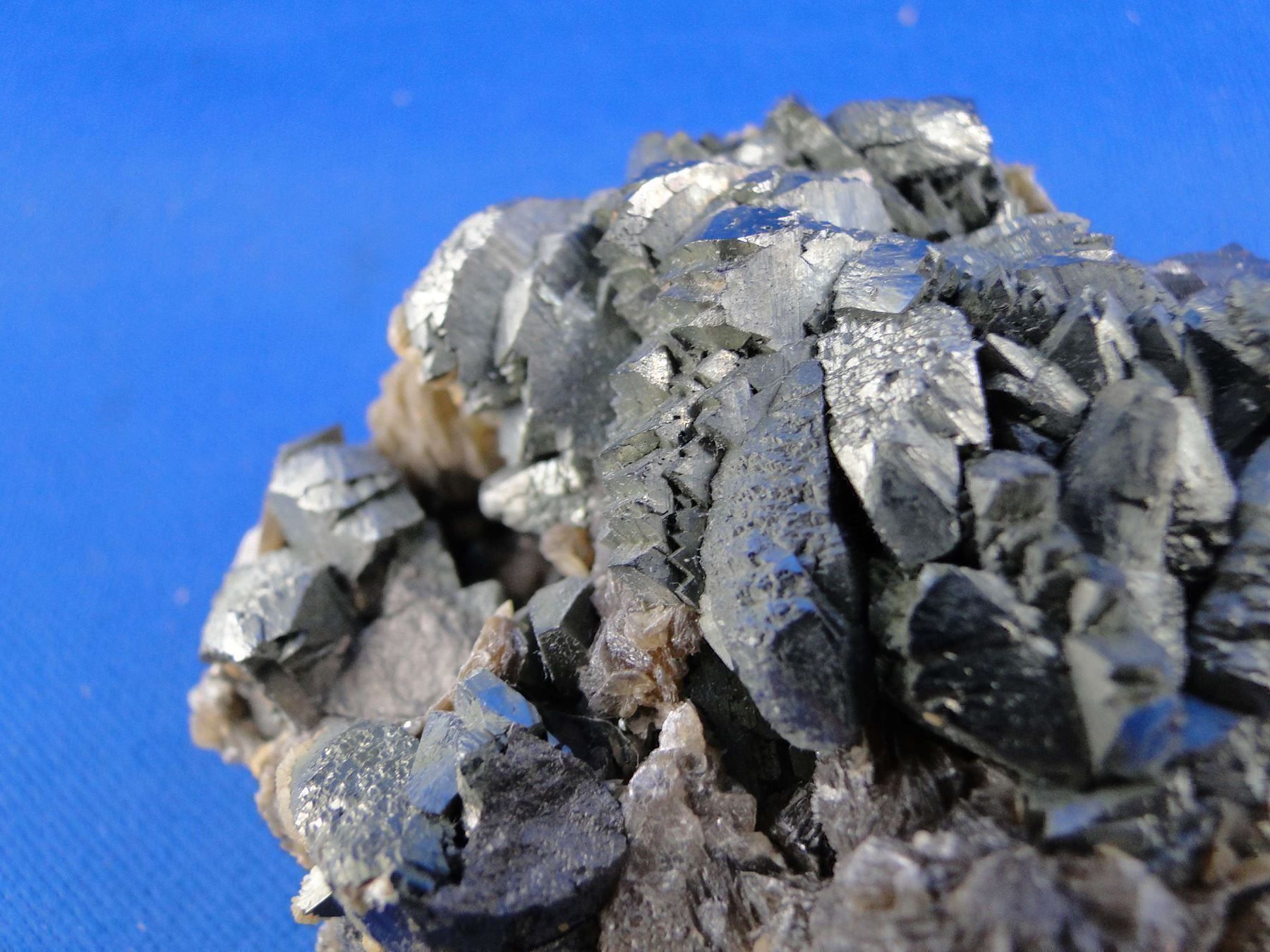 Minerali & Pietre curative: Arsenopyrit mit Siderit – Usato da Schinznach Bad venduto da Demerald 1
