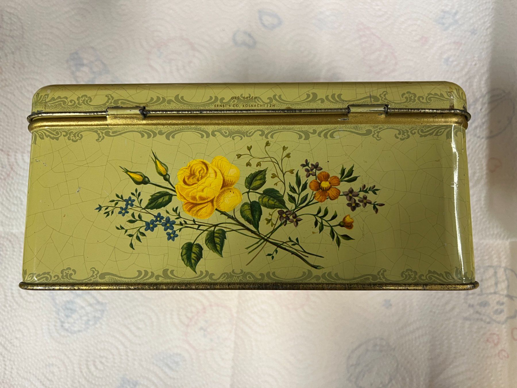 Barattoli: Alte Schatulle Blech-Dose / Büchse mit Rosen-Muster – Usato da Mumpf venduto da dadaboygugulini 2