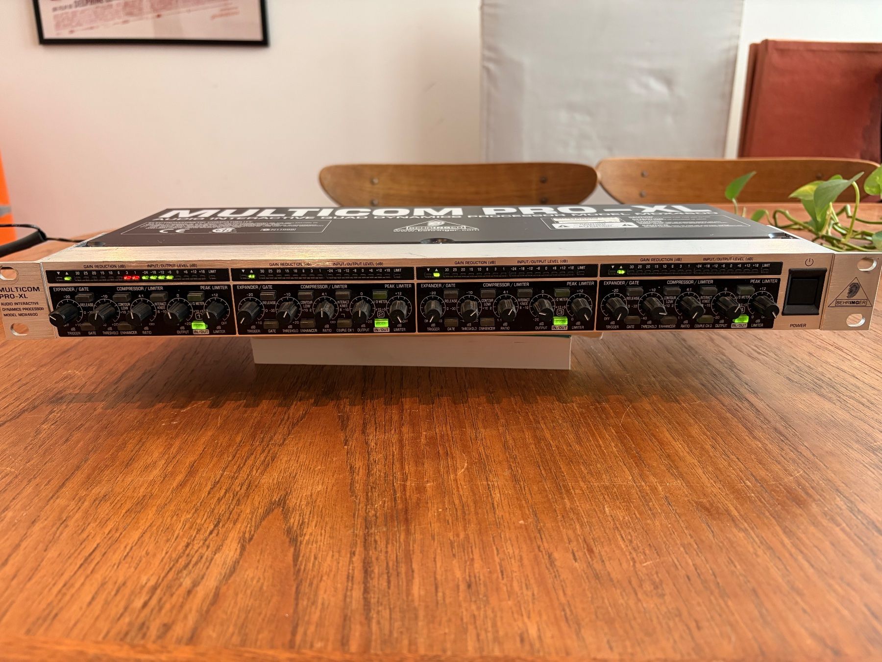 Behringer Console di mixaggio: Behringer Multicom Pro-XL MDX4600 – Usato da Genève venduto da xlaurentx