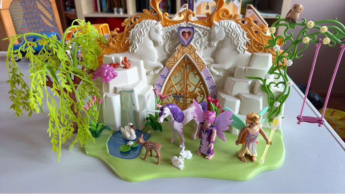 Playmobil Giocattoli: Playmobil Schloss der Einhörner-Feen 60 Zeichen – Usato da Münchwilen AG venduto da Bam5