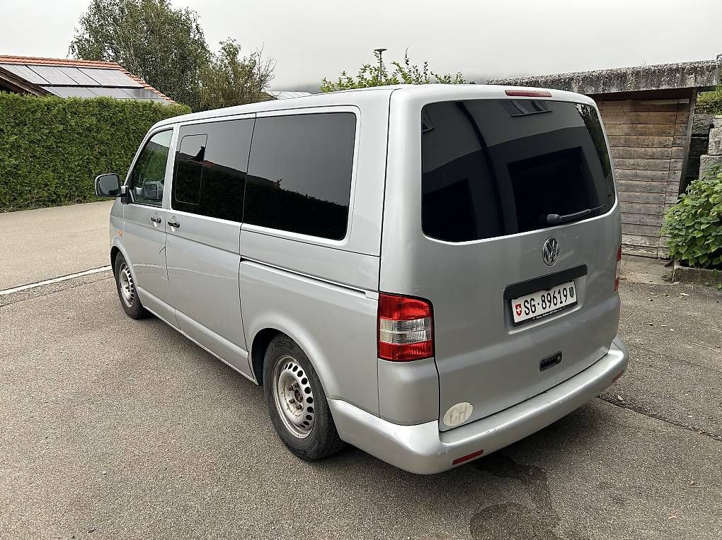 Automobili: Vw T5 Shuttle 2.5 TDI 4Motion – Usato da Engelburg venduto da manuellocher 3
