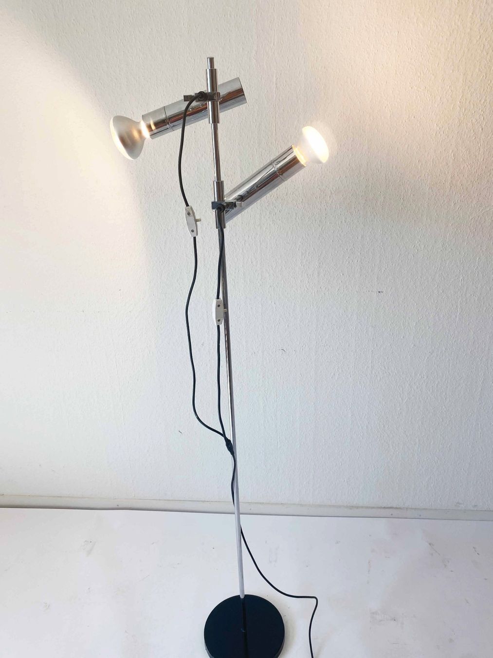 Lampade: Spot Stehlampe aus den 70igern – Usato da Beringen venduto da Kultgut 5