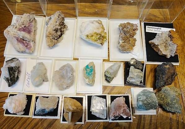 Minerali & Pietre curative: Mineralien Set – Nuovo (secondo la descrizione) da Bleienbach venduto da Mineral_Antik57