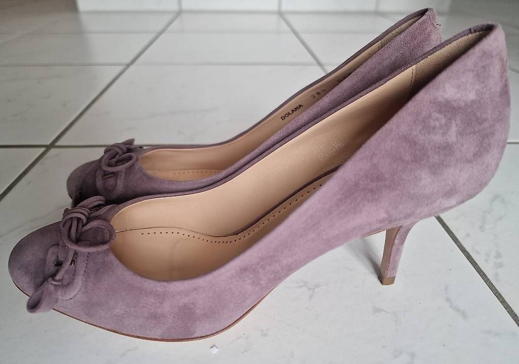 Bally Scarpe da donna: Bally Wildleder Pumps – Nuovo (secondo la descrizione) da Lausen venduto da Joli-80 2