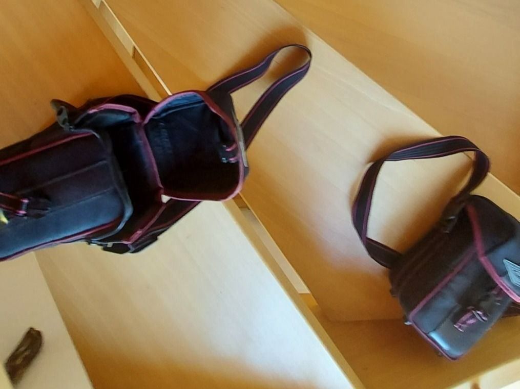 Borse: Tasche für Video-  oder Fotokamera – Nuovo (secondo la descrizione) da Gunten venduto da Muggemus 1