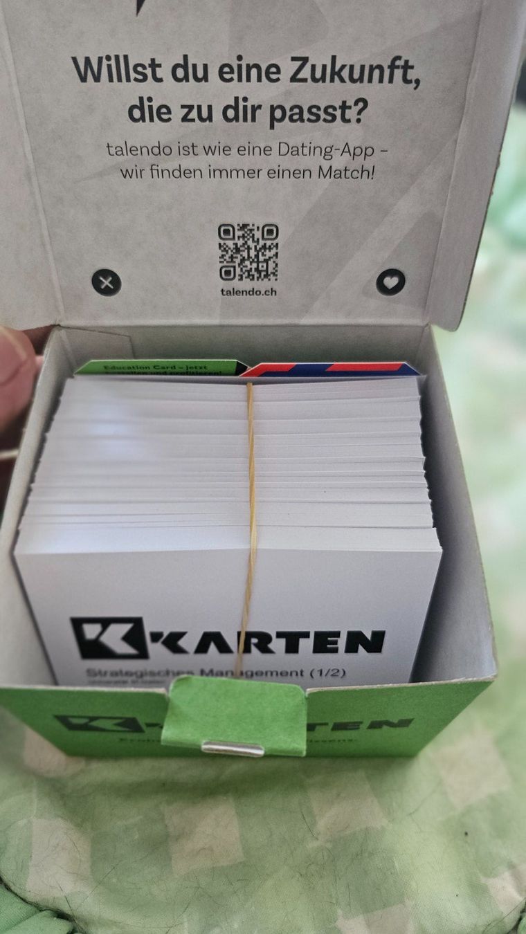 Altro materiale scolastico: KKarten UniSG – Usato da Küssnacht am Rigi venduto da delanyc 5