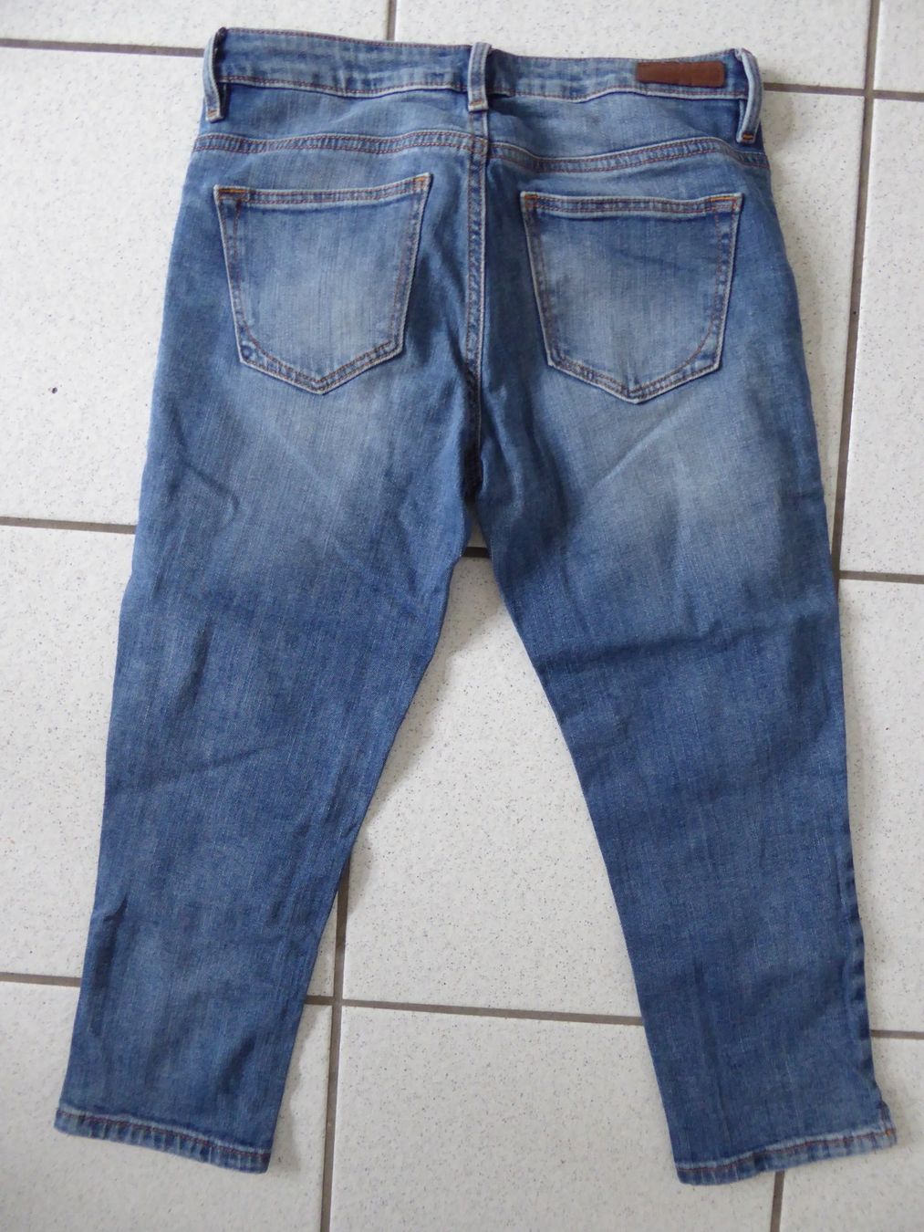 Jeans: Capri Jeans Tom Tailor Gr.26 – Usato da Neuenkirch venduto da Sommer_1968 1