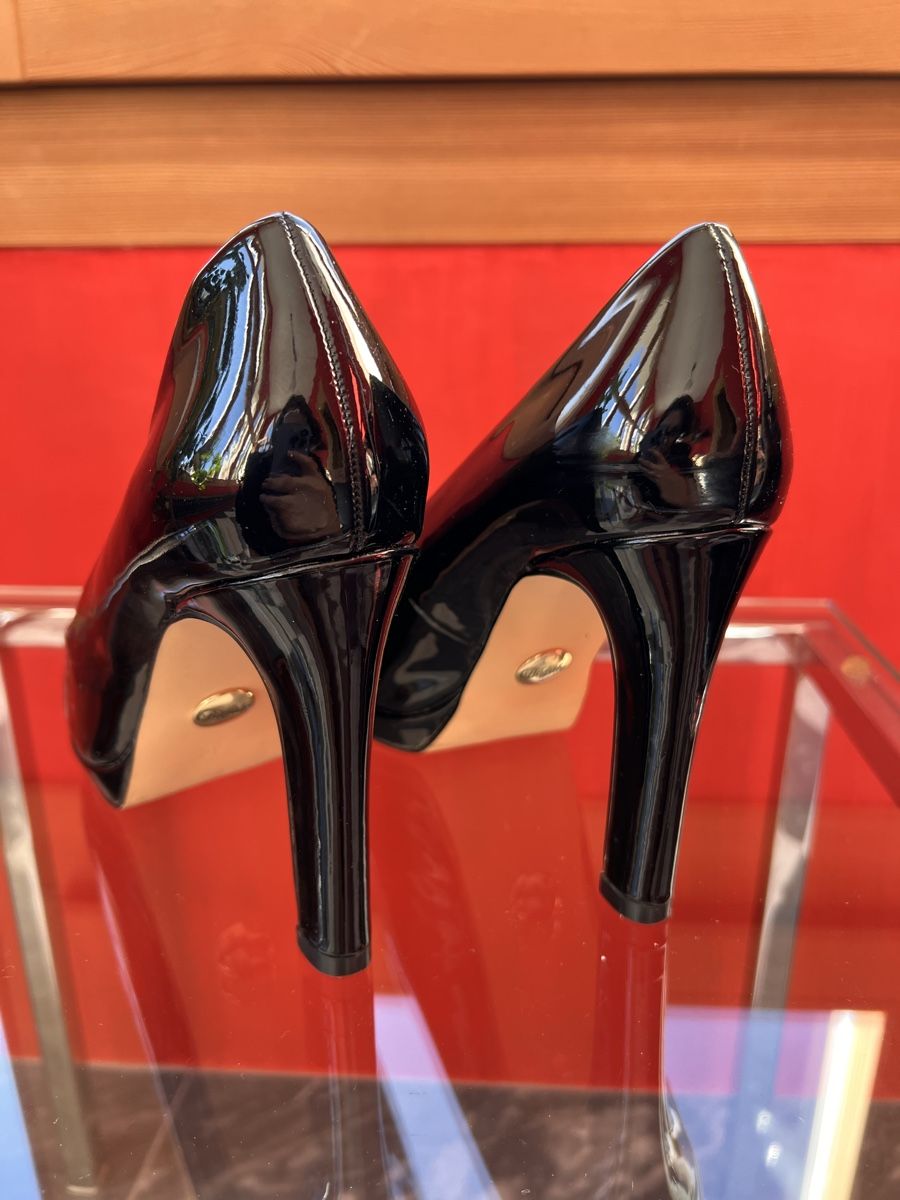 Buffalo Scarpe da donna: BUFFALO Pumps Lack schwarz Gr. 39 – Usato da Zürich venduto da car_x52z 4
