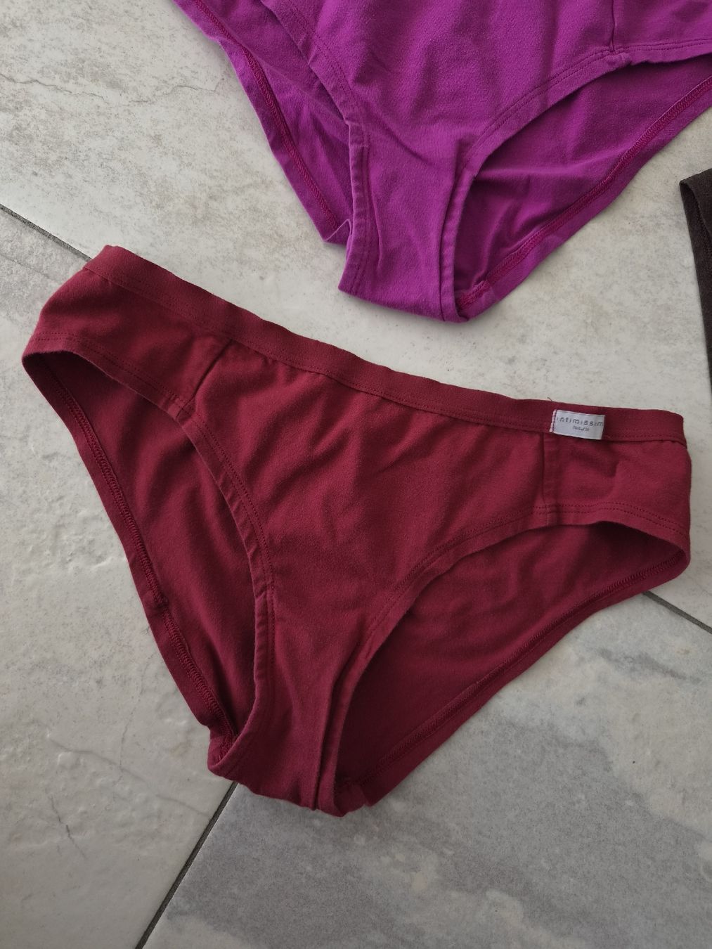 Intimissimi Autres dessous: 3 Slips von Intimissimi, Grösse S – D'occasion à Niederrohrdorf par Miripfiri 3
