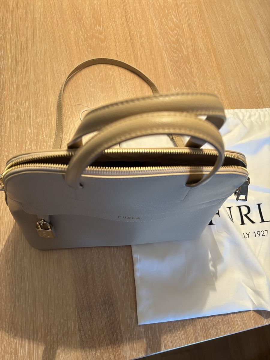Furla Borse da donna: Handtasche Furla – Nuovo e nell'imballaggio originale da Brüttisellen venduto da Perrier1961 2