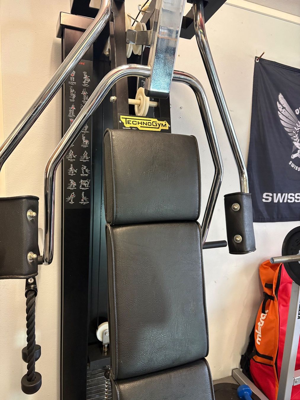 Technogym Vélos d'appartement: UNICA Multifitnessmaschine – D'occasion à Romanshorn par deratlas 8