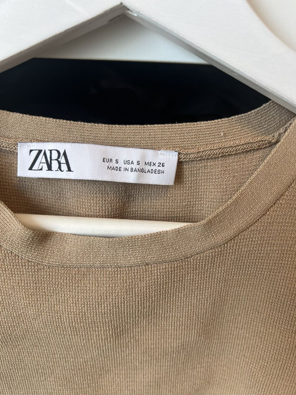 Zara Top: Zara Top – Usato da Bülach venduto da deinmica 1