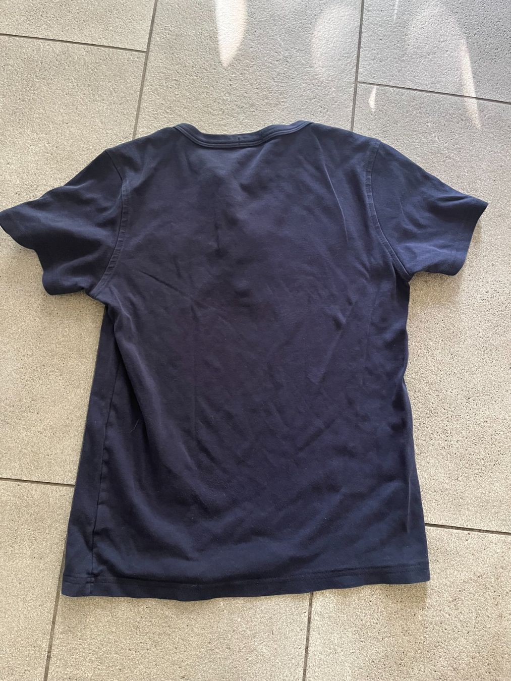Armani T-shirts: Armani Shirt – D'occasion à Solothurn par Floefi 1