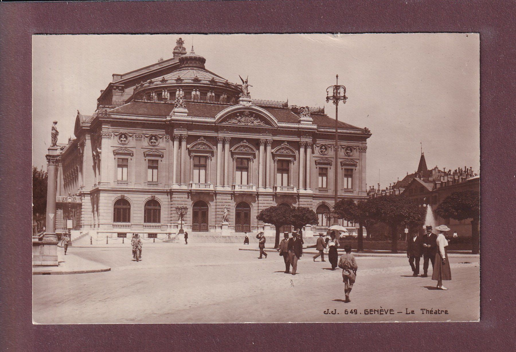 Cartoline postali: GENEVE - Le Théâtre – Usato da Pully venduto da nicecards