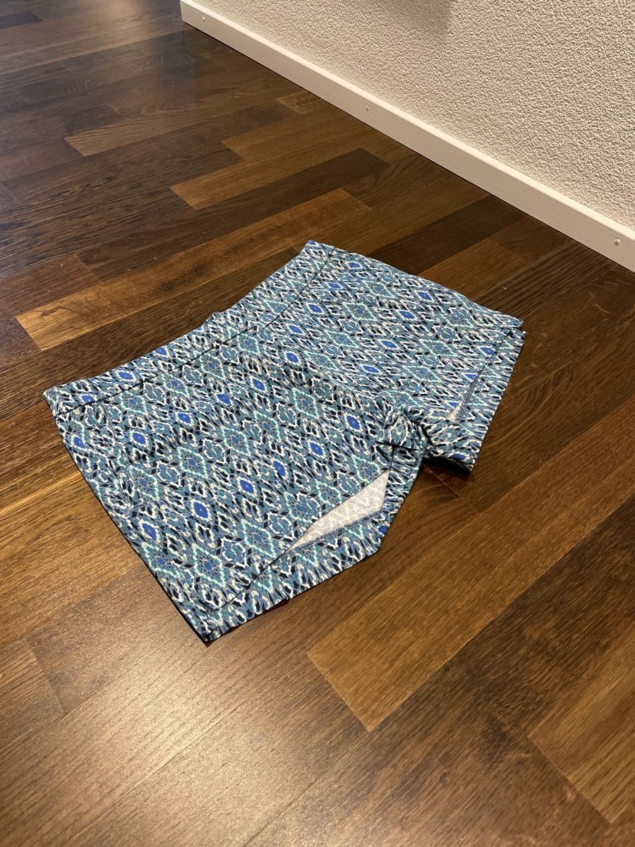 H&M Pantaloni: Farbige Shorts von H&M – Usato da Schmitten FR venduto da Monei19