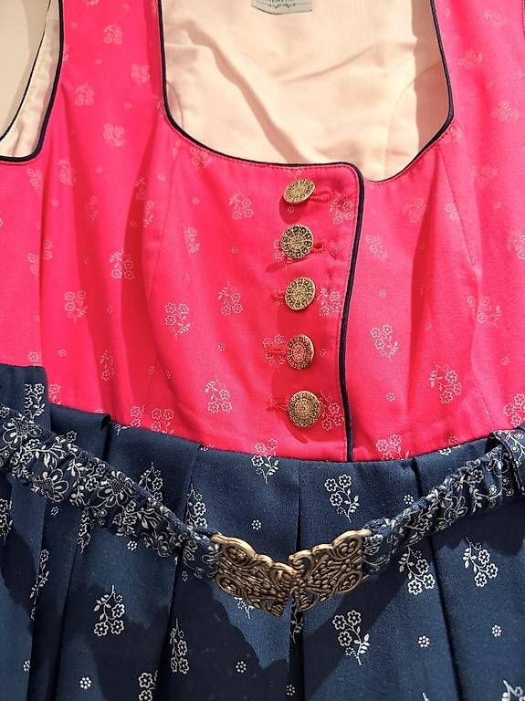 Vestiti: Dirndl Umstand Grösse 40 – Usato da Oberkirch LU venduto da Abfuellstation-gmbh 1