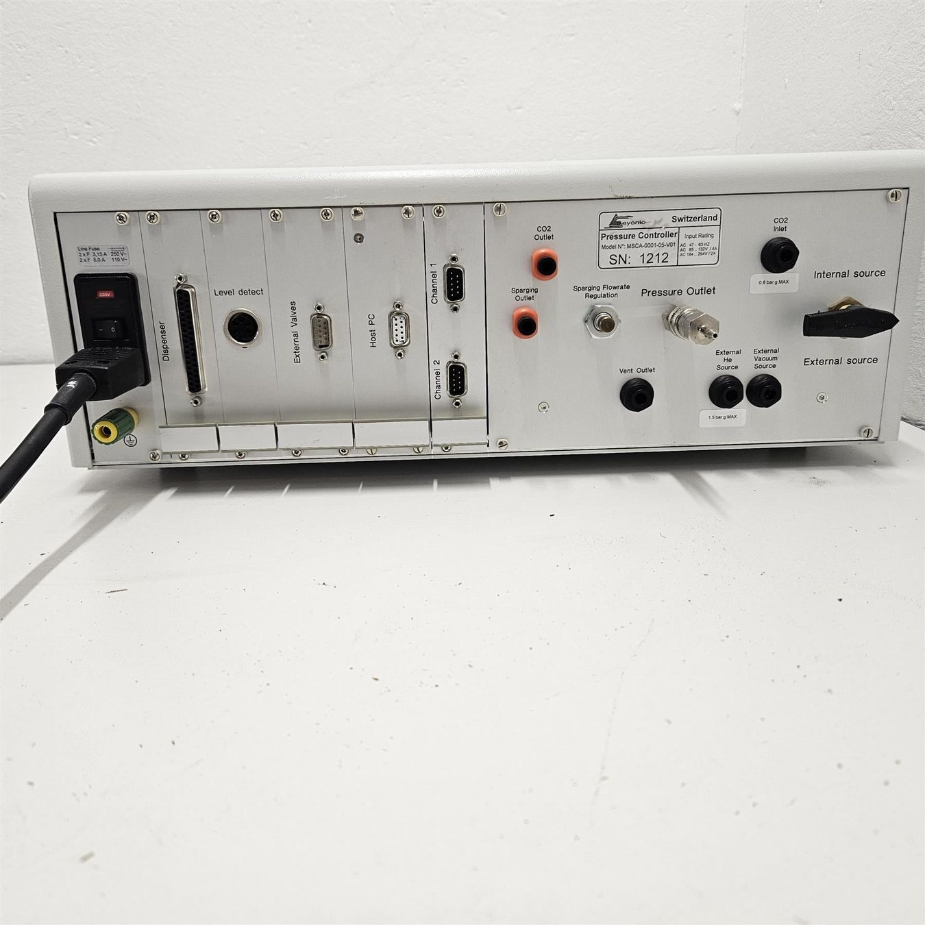 Sistema di controllo: Seyonic Pressure Controller – Usato da Niederdorf venduto da LeptonAG_Labor 5