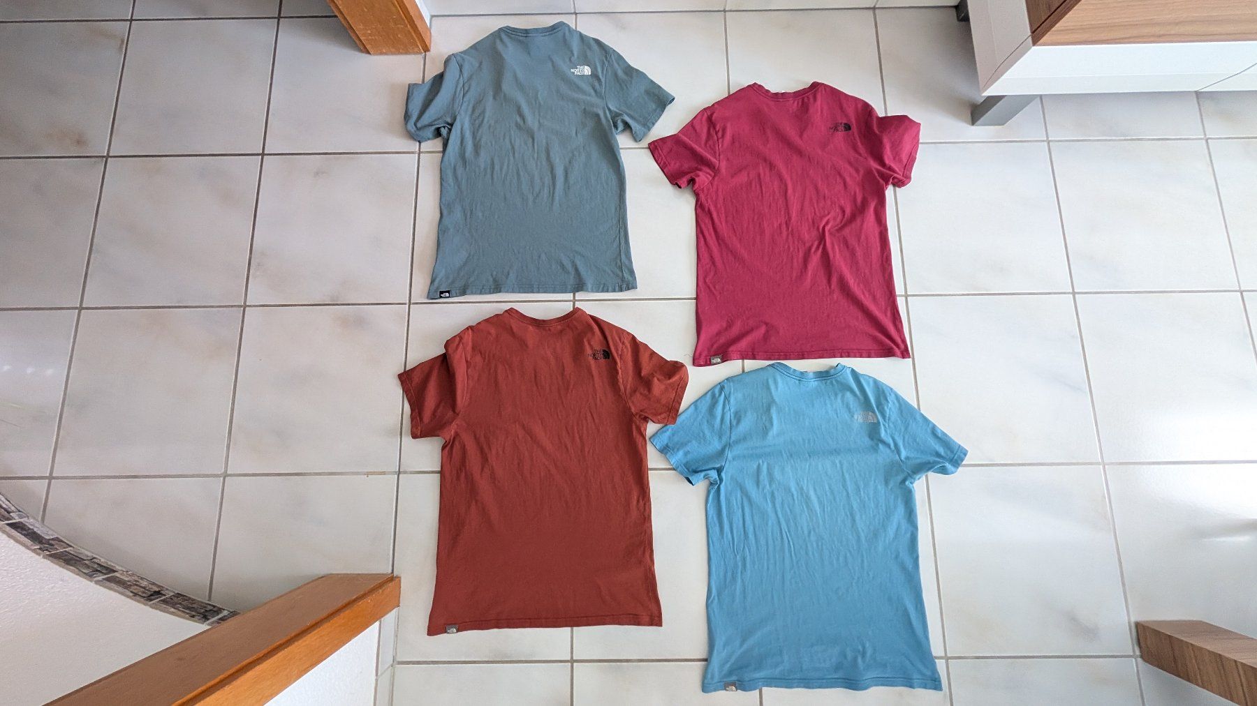 North Face Lots de vêtements: The North Face T-Shirts - Gr. M – D'occasion à Oberwil-Lieli par meipa3000 1