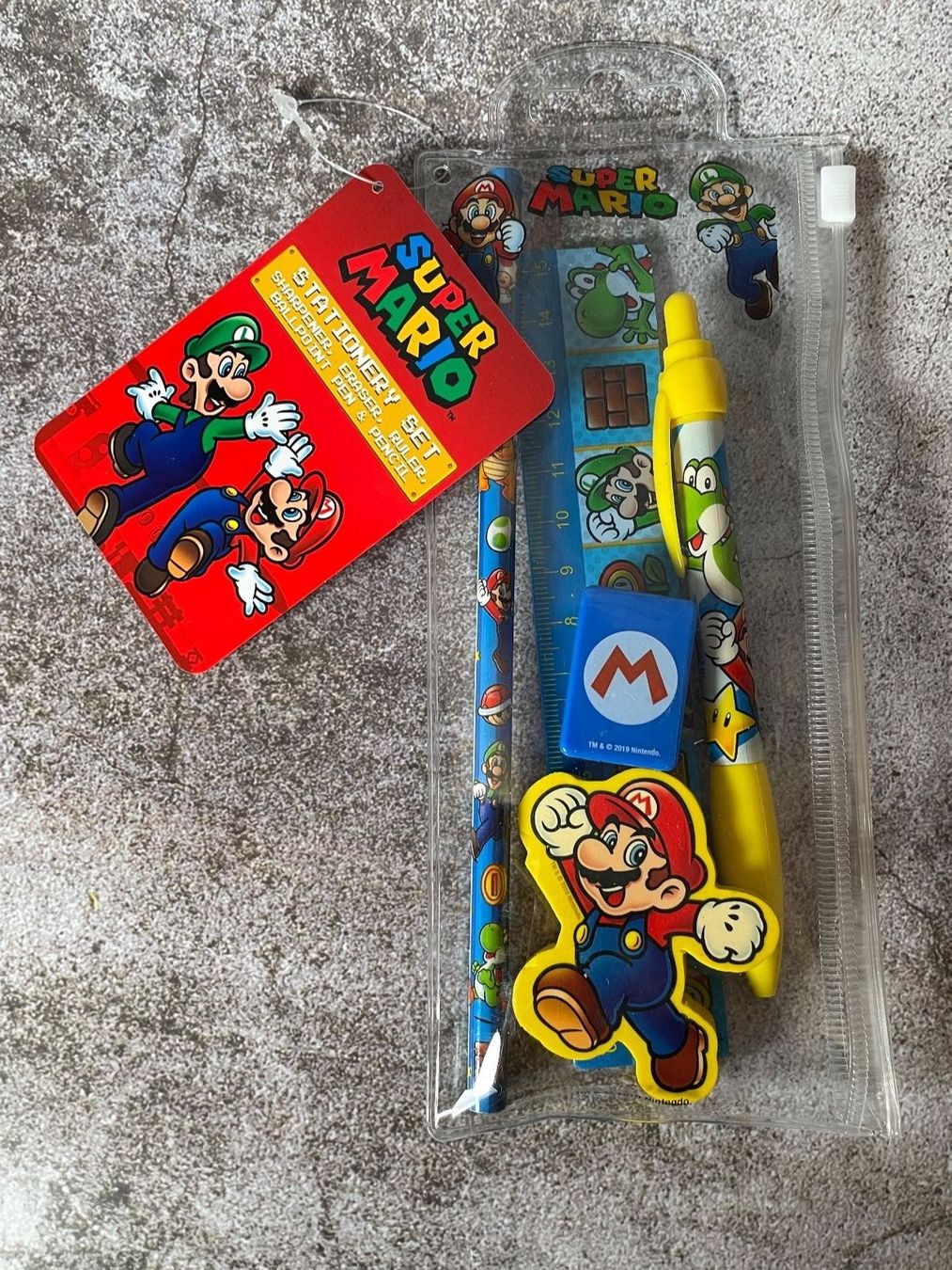 Penna & Evidenziatori: Super Mario: Characters - Standard Stationery Bag – Nuovo e nell'imballaggio originale da Niederwil SO venduto da BlueSonic
