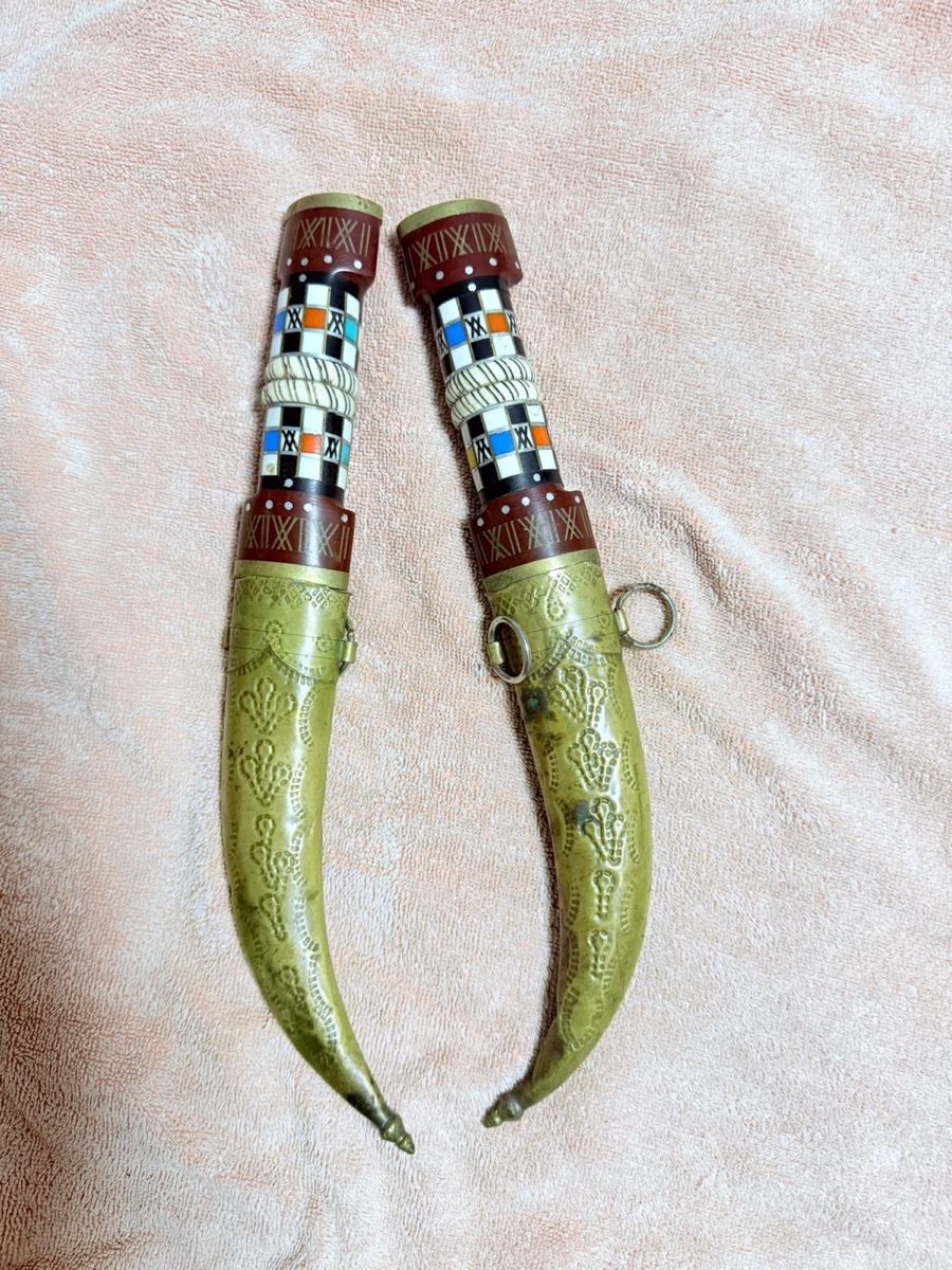 Besteck: Messer, 2 Stk.,  – Gebraucht aus Biel/Bienne von Tibet20 1