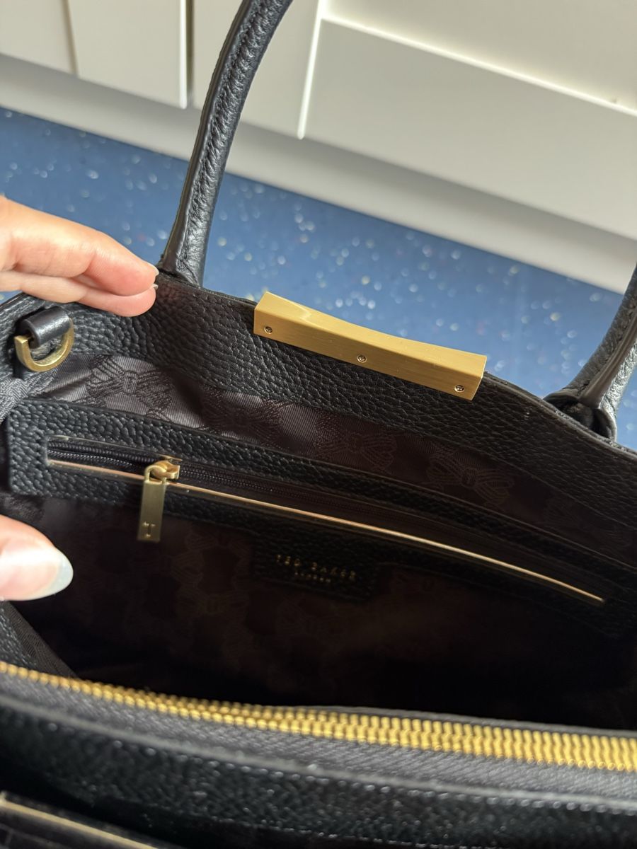 Ted Baker Taschen für Damen: Wunderschöne Ted Baker Handtasche schwarz, mit Schultergurt – Neu (gemäss Beschreibung) aus Bätterkinden von peacelover_fili 7