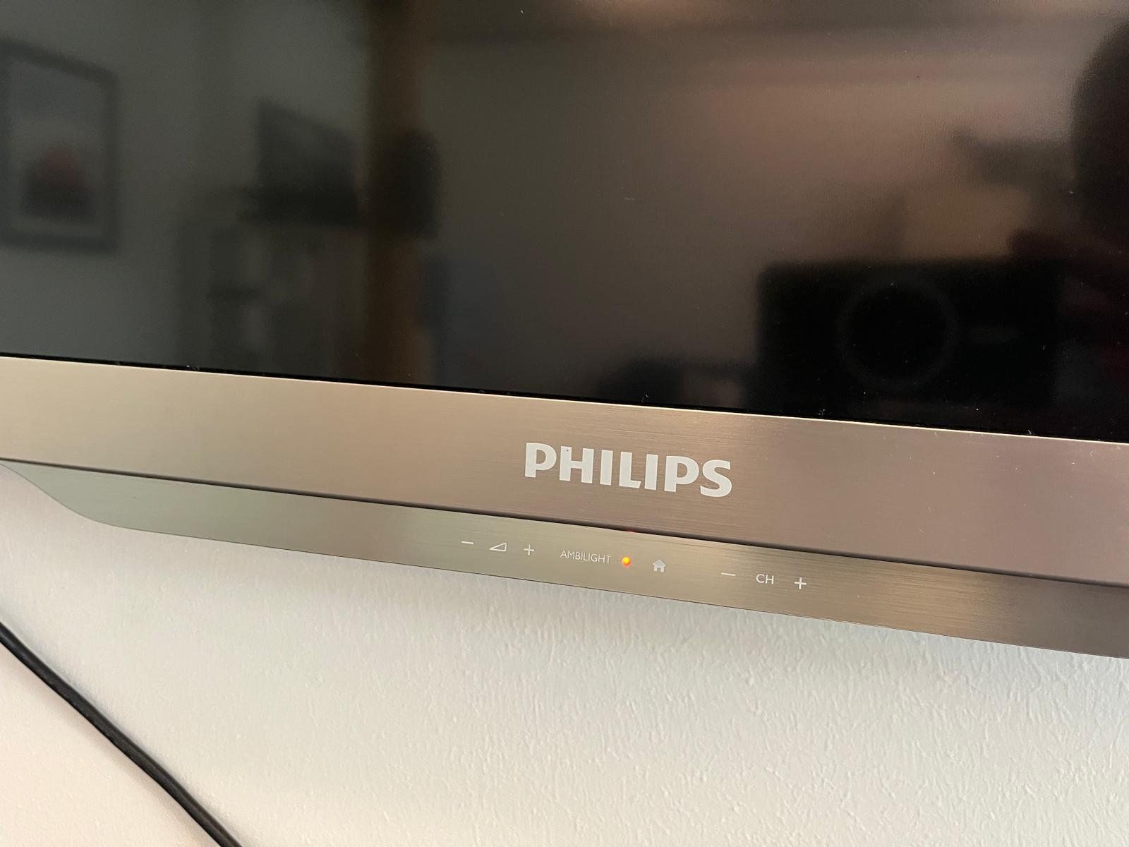 Philips Televisori: Philips Ambilight Full HD TV 55PFL7606K – Usato da Aathal-Seegräben venduto da humanik_AG 2