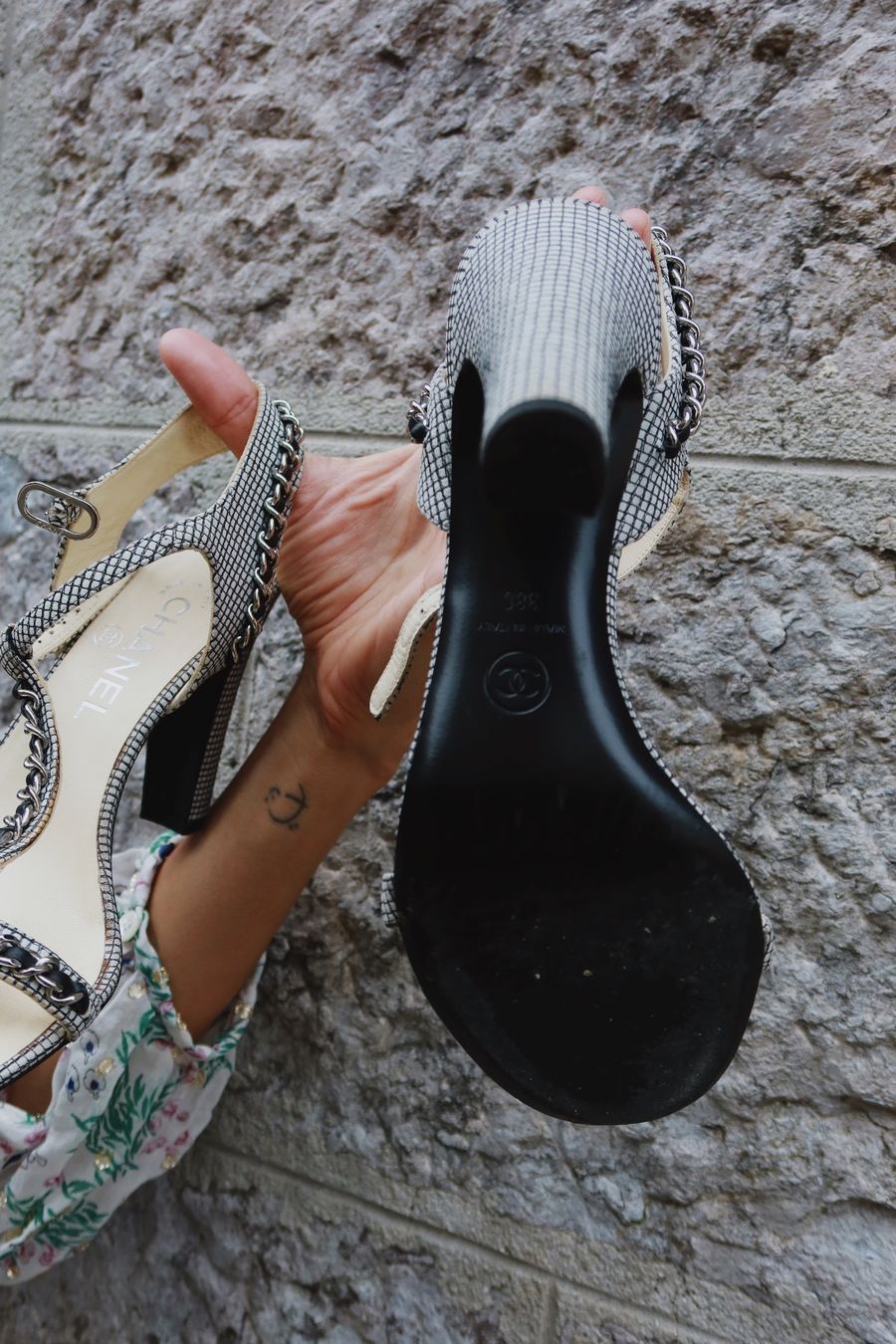 Scarpe da donna: Sandales Chanel taille 38 – Usato da Lutry venduto da roxypoxy 8