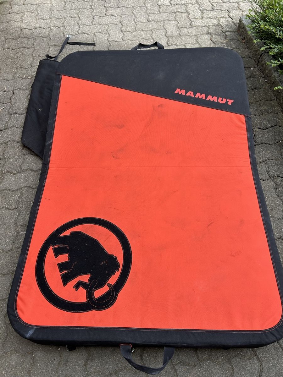 Bodenmatten: Bouldermatte Mammut Crashiano – Gebraucht aus Affoltern am Albis von trabanti02
