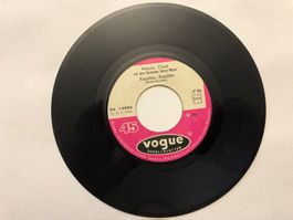Petula Clark (422-423)
