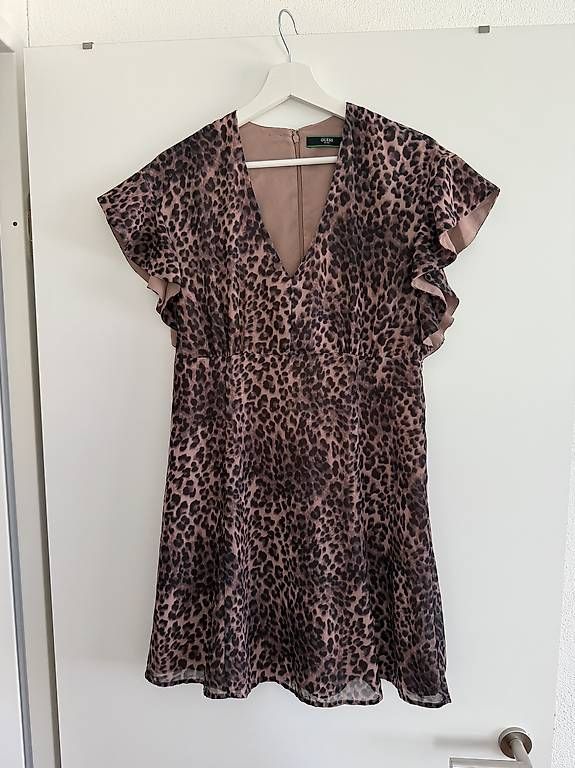 Guess Vestiti: Guess Kleid Leopardenmuster, Grösse S – Nuovo (secondo la descrizione) da Bubikon venduto da V_TINA 1