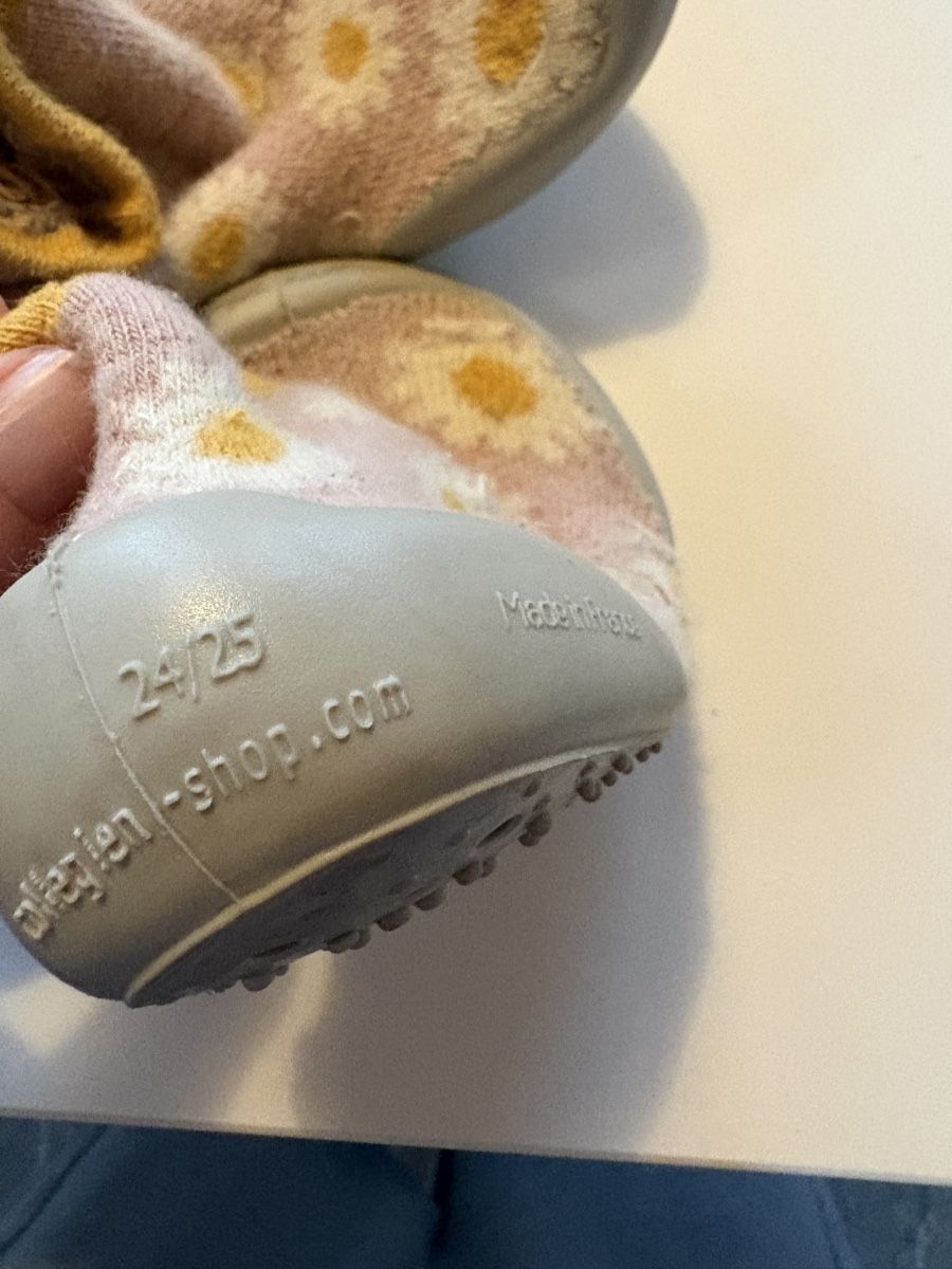 Chaussures garçon: Chaussons – D'occasion à Lausanne par Soins 1