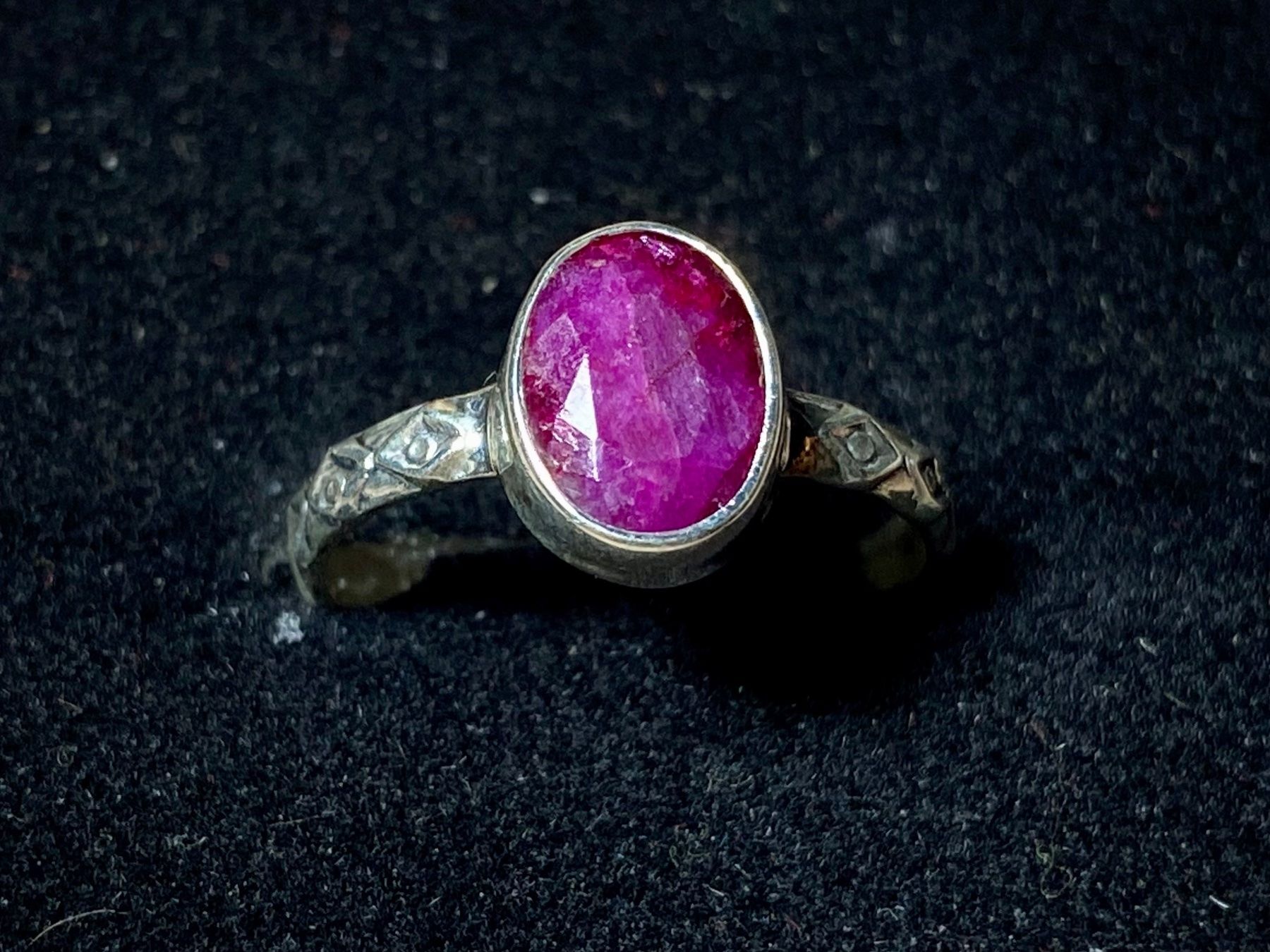 Anelli: natürlicher Rubin - 925 Silber Ring orientalisch – Nuovo e nell'imballaggio originale da Laax venduto da Kiki_Kingdom3
