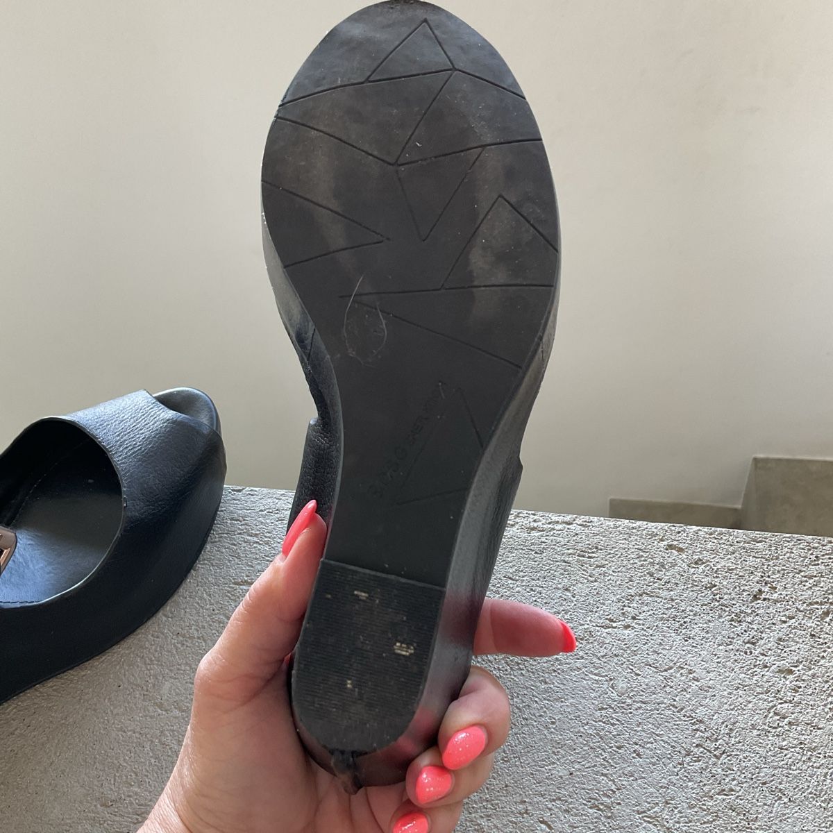 Damenschuhe: Sandales compensées BCBG Generation noires - Taille 37! – Gebraucht aus Villarepos von Sglobule 5