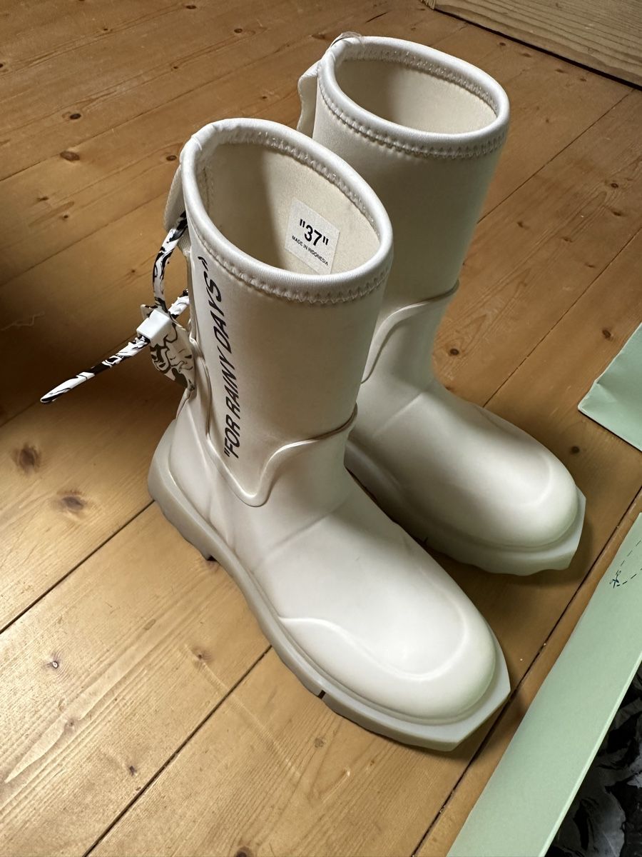 Off-White Scarpe da donna: OFF-WHITE Designer Stiefel Boots weiss Gr.36/37 – Nuovo (secondo la descrizione) da Lengnau AG venduto da Doubledoor 2