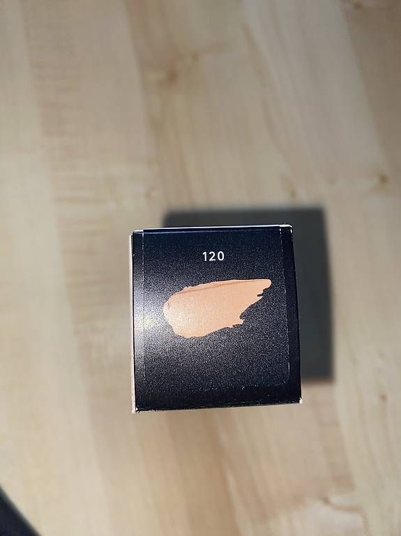 Make-up: Fenty Beauty Foundation – Gebraucht aus Kriegstetten von suji18 1