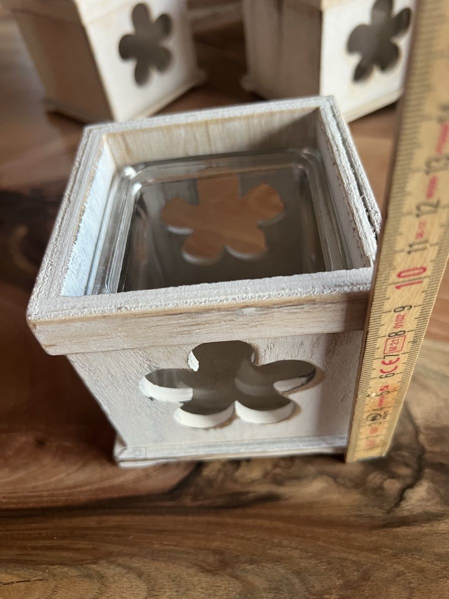 Tutte le decorazioni: Windlicht Shabby Chic aus Holz weiss – Usato da Derendingen venduto da Laubfleckerli 3