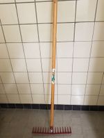 Gartenrechen Gardol mit Holzstiel gebraucht Zustand
