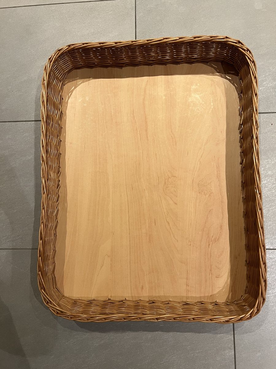 Piatti di portata: Rattan-/Weidenkorb Tablett Serviertablett 55 cm x 43 cm – Usato da Moosleerau venduto da Tami8