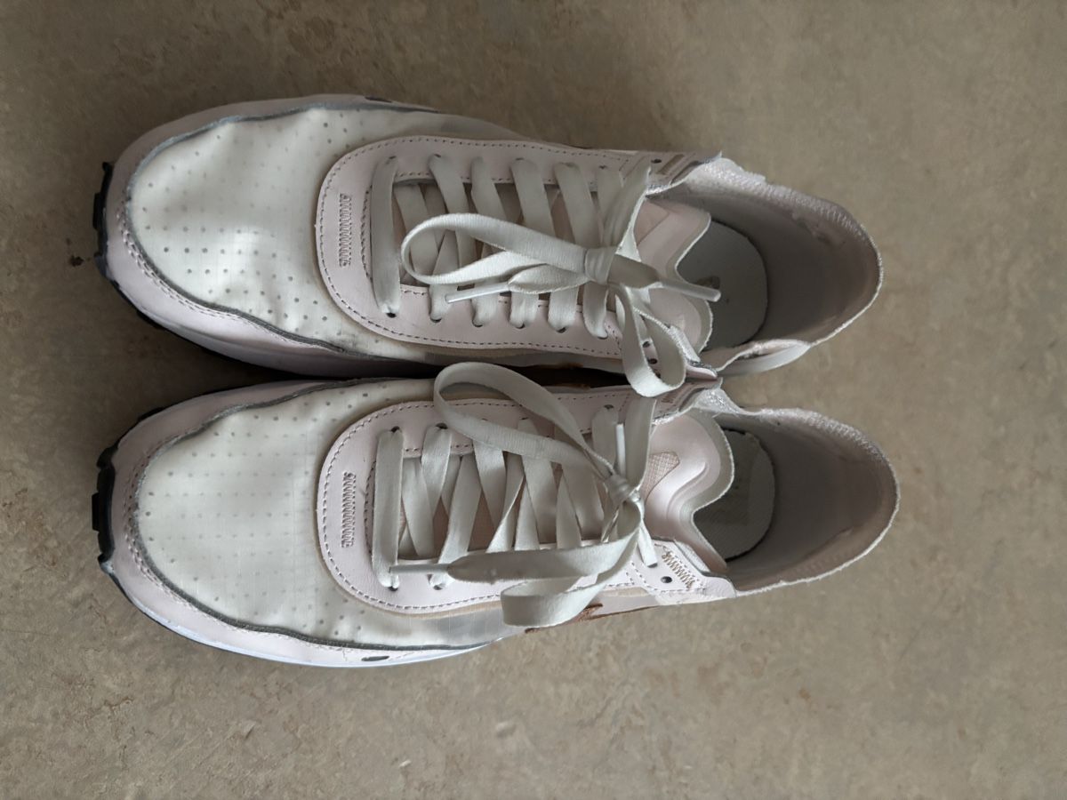 Nike Damenschuhe: Nike Waffle Gr. 40 – Gebraucht aus Ennenda von cal_pn6x 1