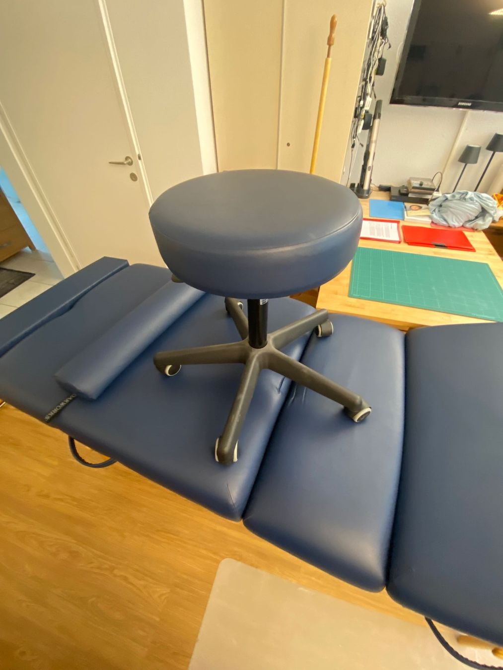 Lettini & sedie per cosmetici: 3-Zonen Massageliege professionell – Usato da Biel/Bienne venduto da querberatung02 2