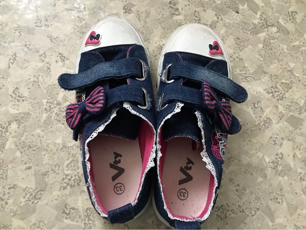 Schuhe für Mädchen: Kinderschuhe, Gr. 33, Gutem Zustand – Gebraucht aus Seuzach von Tureda 1