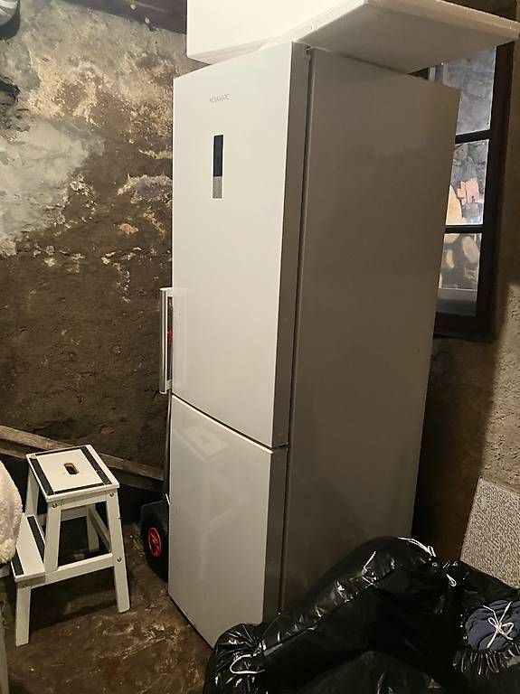 Kühlschrank: Grosser Kühlschrank Gefrierfach – Gebraucht aus Simplon Dorf von fraueulalia 2