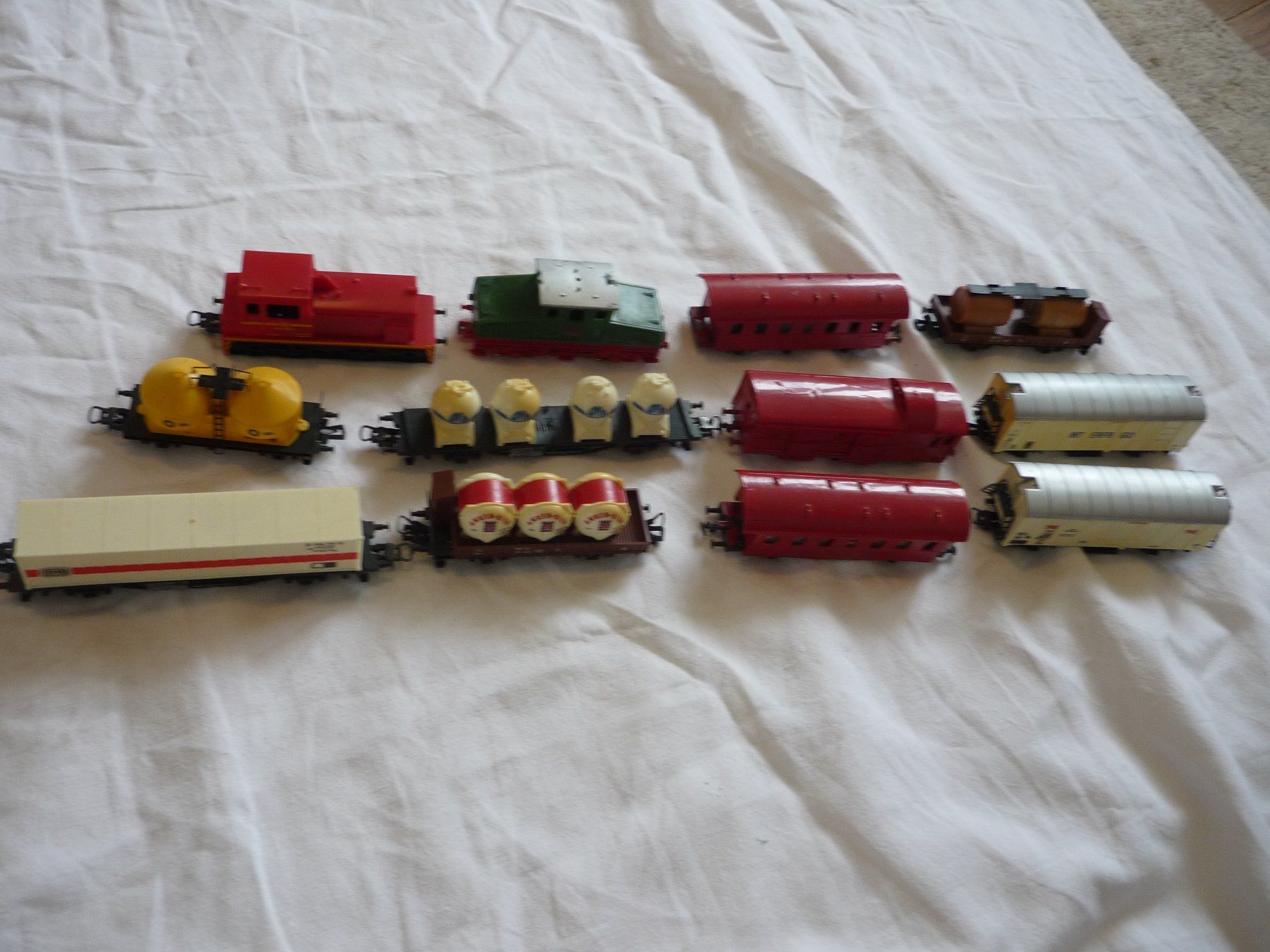 Lima Modellini di ferrovie: 12x Modelbahn - Eisenbahn Lok Zug - Lima - Konvolut – Usato da Beringen venduto da Flatretriever