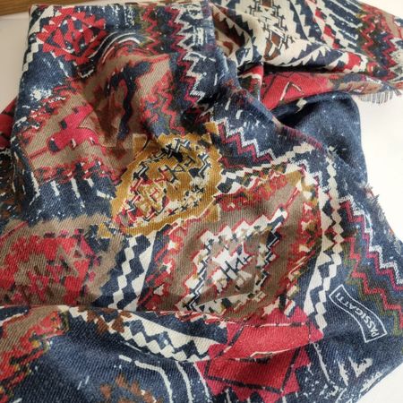 Feines, modisches Passigatti Tuch / Schal 140 X 140